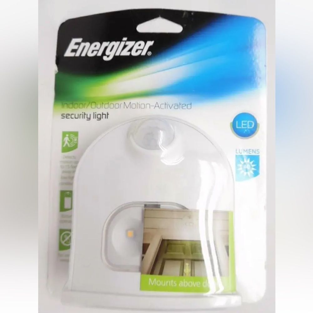 Energizer LED Motion-Activated Indoor/Outdoor Battery Operated Security Light